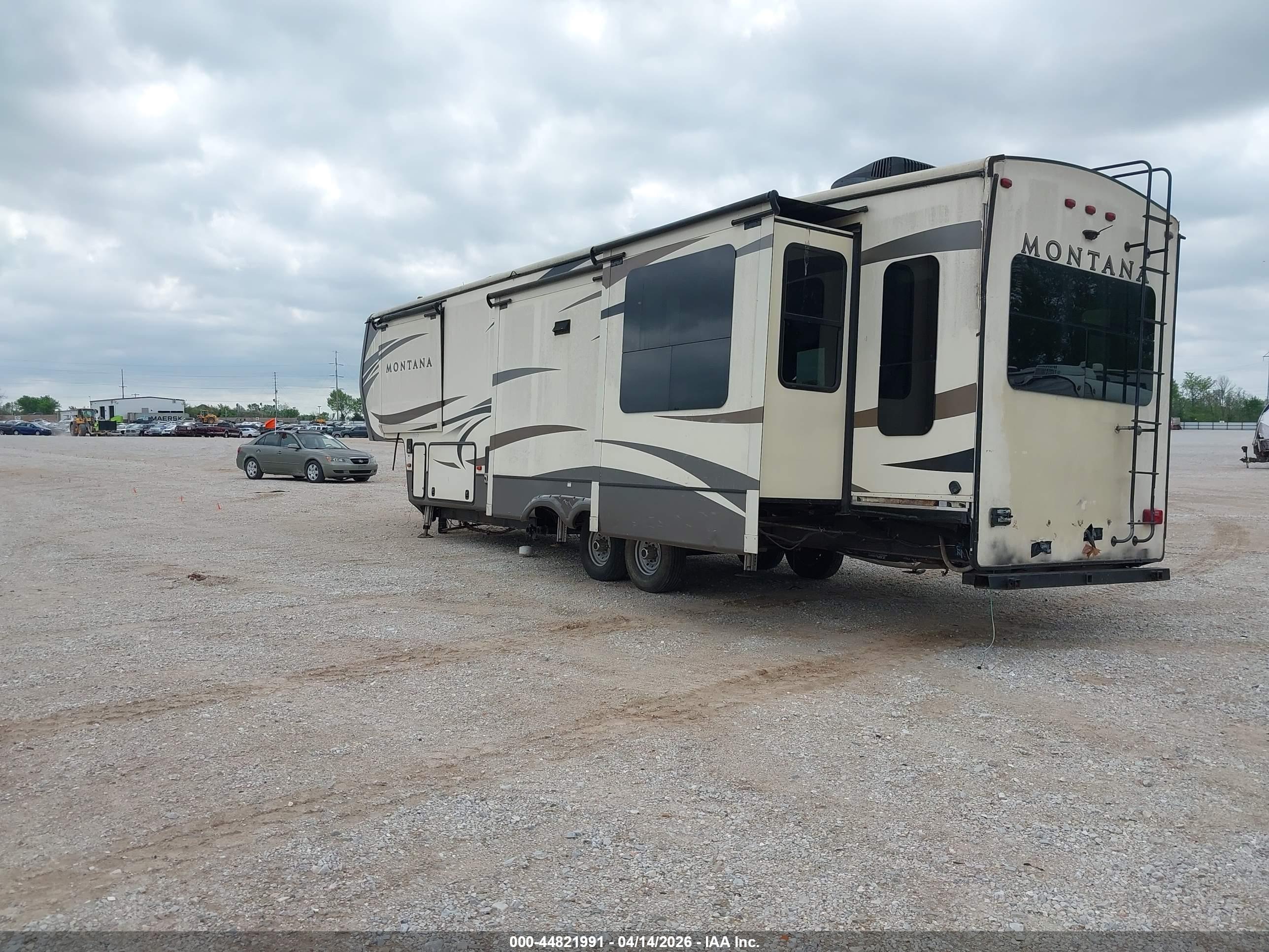 2017 KEYSTONE Keystone — VIN 4YDF36621H4700463 — photo 3